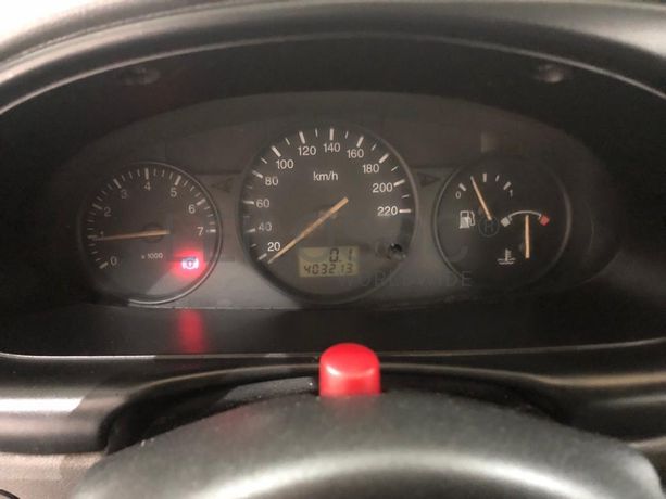 Ford Fiesta Van 1.8 · Ano 1999