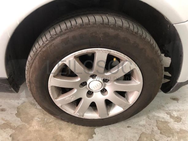 Volkswagen Passat TDI · Ano 2002