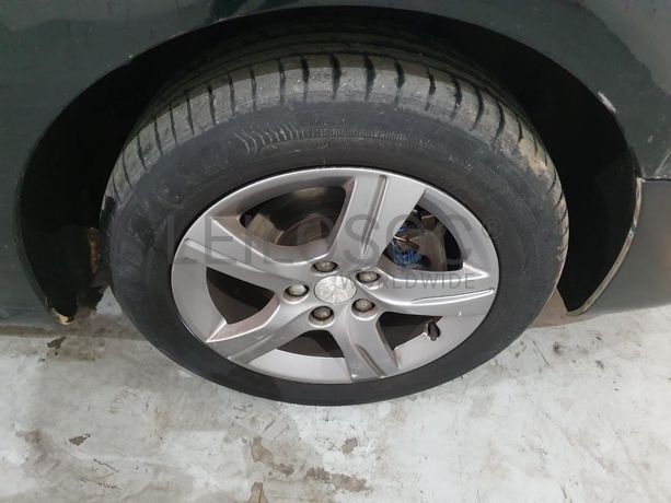 Peugeot 508 SW 1.6 HDI · Ano 2013