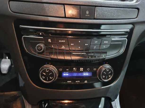 Peugeot 508 SW 1.6 HDI · Ano 2013