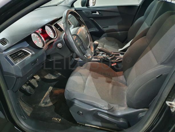 Peugeot 508 SW 1.6 HDI · Ano 2013