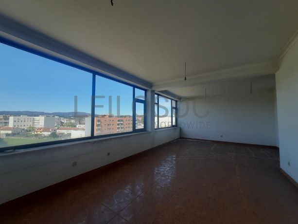 Escritório · Paços de Ferreira