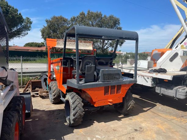 Empilhador TCM 2500Kg