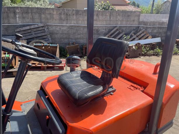 Empilhador TCM 2500Kg