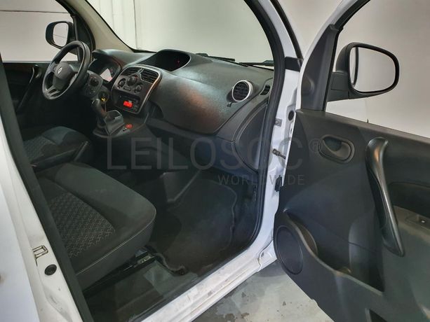 Renault Kangoo 1.5 DCI · Ano 2015