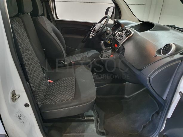 Renault Kangoo 1.5 DCI · Ano 2015