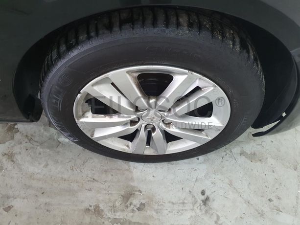 Peugeot 308 SW 1.6 HDI · Ano 2014