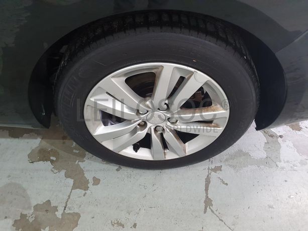 Peugeot 308 SW 1.6 HDI · Ano 2014