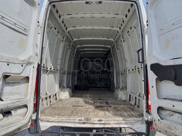Iveco Daily 35-160 · Ano 2017