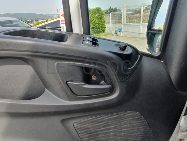 Iveco Daily 35-160 · Ano 2017