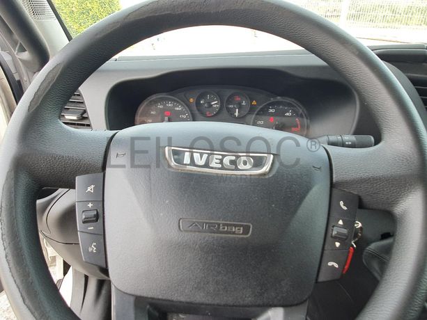 Iveco Daily 35-160 · Ano 2017
