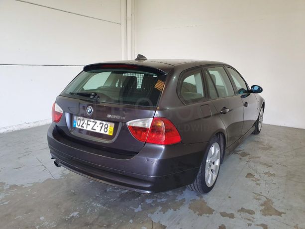 BMW 320D Touring · Ano 2008