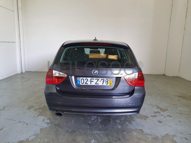 BMW 320D Touring · Ano 2008