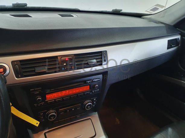 BMW 320D Touring · Ano 2008