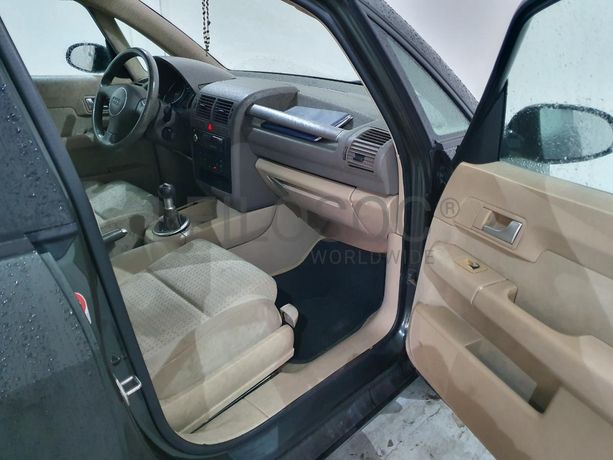 Audi A2 1.4 · Ano 2000