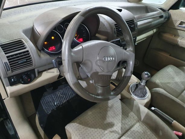 Audi A2 1.4 · Ano 2000