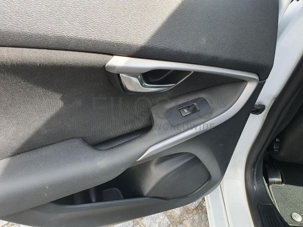 Volvo V40 1.6 D2 · Ano 2014