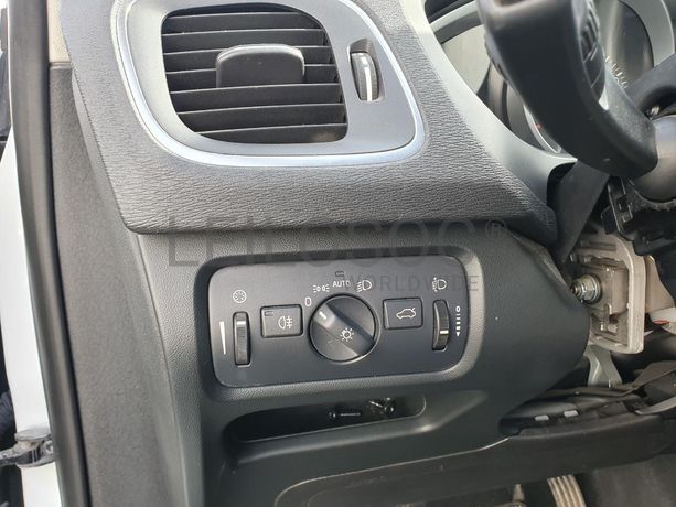 Volvo V40 1.6 D2 · Ano 2014