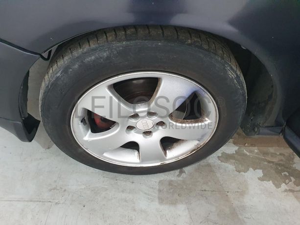 Audi A3 1.9 TDI · Ano 1997