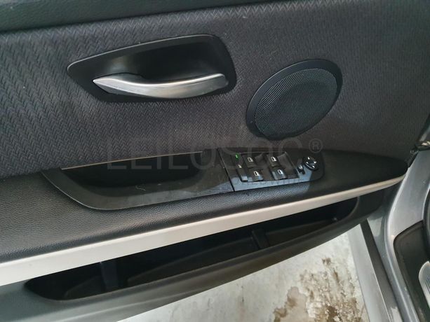 BMW 318D · Ano 2010