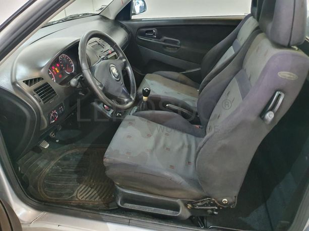 Seat ibiza 1.9 TDI · Ano 2000