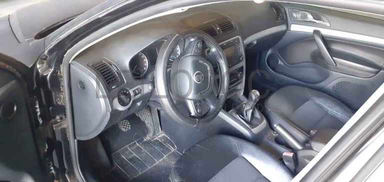 Skoda Octávia II Combi 2.0 TDI · Ano 2009