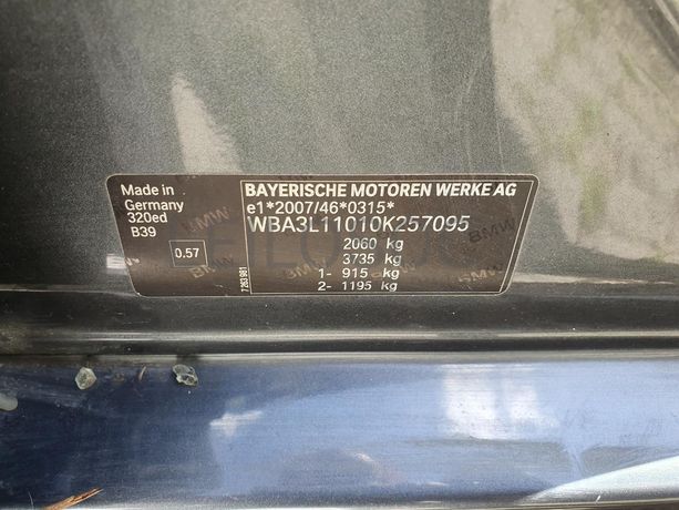 BMW 320D · Ano 2014