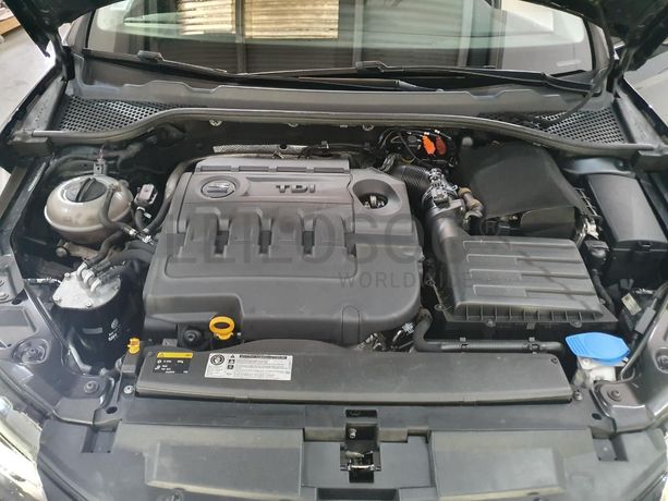 Seat Leon 1.6 TDI · Ano 2014
