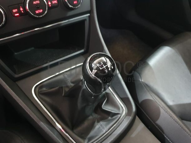 Seat Leon 1.6 TDI · Ano 2014