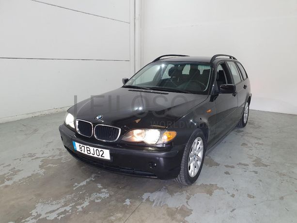 BMW 320D Touring · Ano 2002