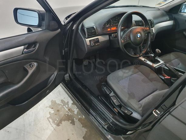 BMW 320D Touring · Ano 2002