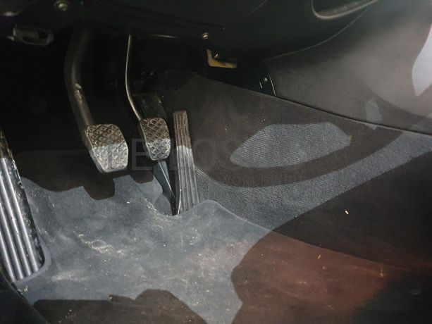 BMW 320D Touring · Ano 2002