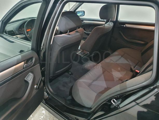 BMW 320D Touring · Ano 2002