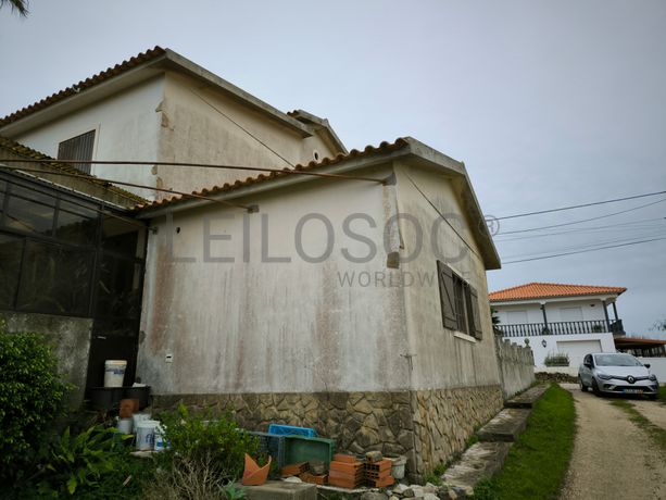 Moradia + Armazém + Terreno  · Torres Vedras