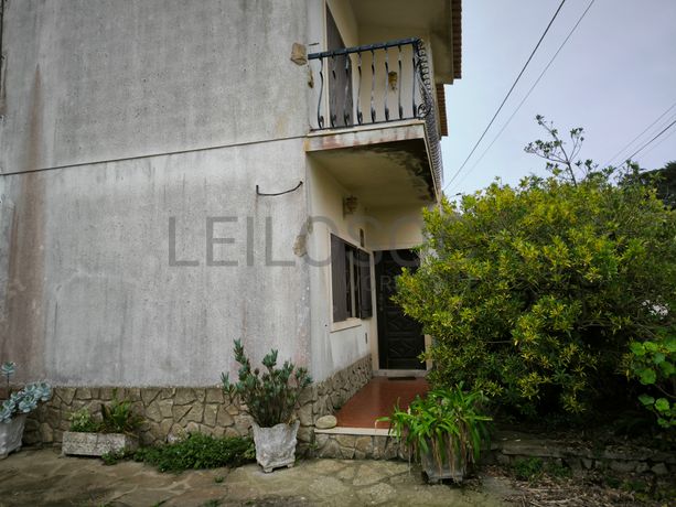 Moradia + Armazém + Terreno  · Torres Vedras