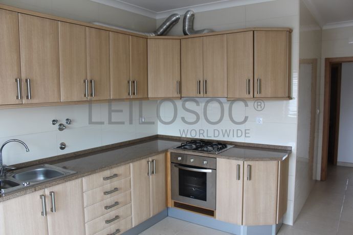 Apartamento T3 c/ Arrecadação · Seixal