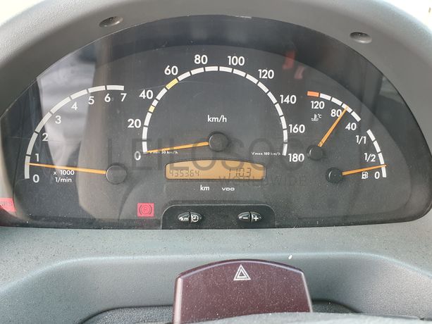 Mercedes-Benz 416 2.7 CDI · Ano 2005