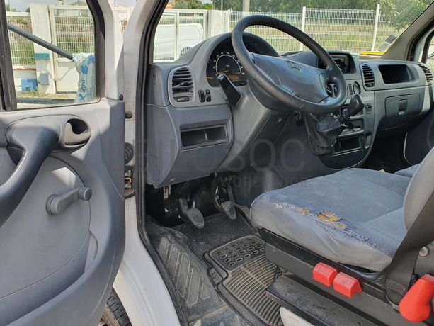 Mercedes-Benz 416 2.7 CDI · Ano 2005