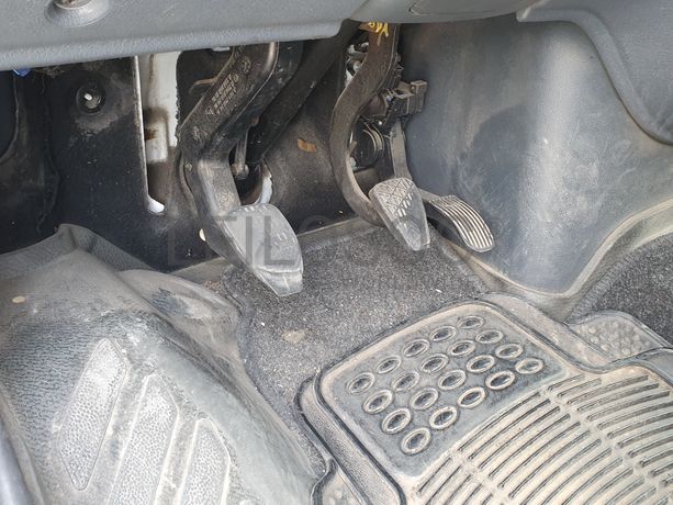 Mercedes-Benz 416 2.7 CDI · Ano 2005