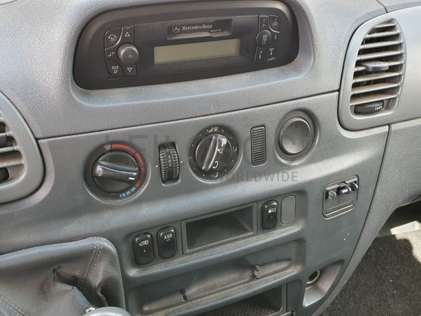 Mercedes-Benz 416 2.7 CDI · Ano 2005