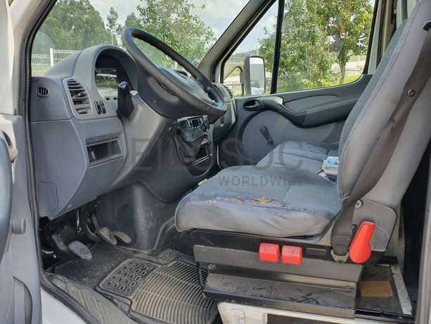 Mercedes-Benz 416 2.7 CDI · Ano 2005