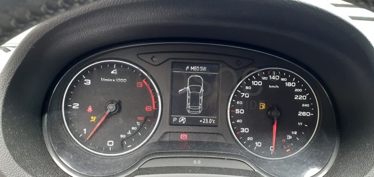 Audi A3 Sportback 1.6 TDI · Ano 2013