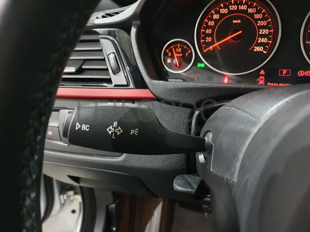 BMW 318D GT · Ano 2013