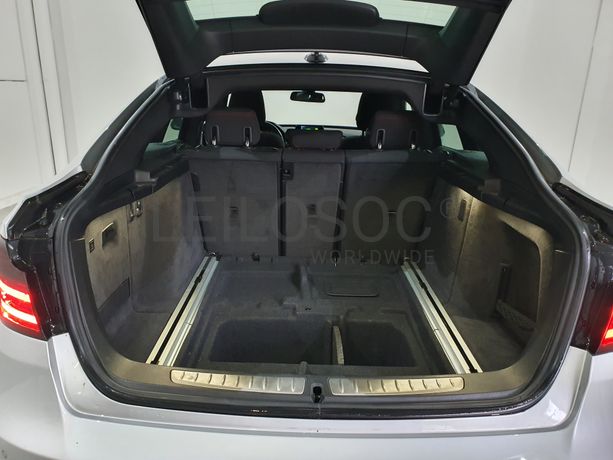 BMW 318D GT · Ano 2013