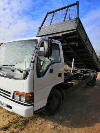 Isuzu NPR 65 · Ano 1996