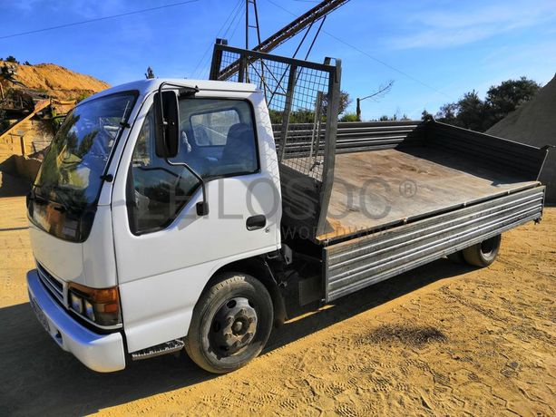 Isuzu NPR 65 · Ano 1996
