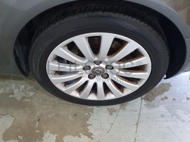 Opel Insignia 2.0 CDTI · Ano 2010