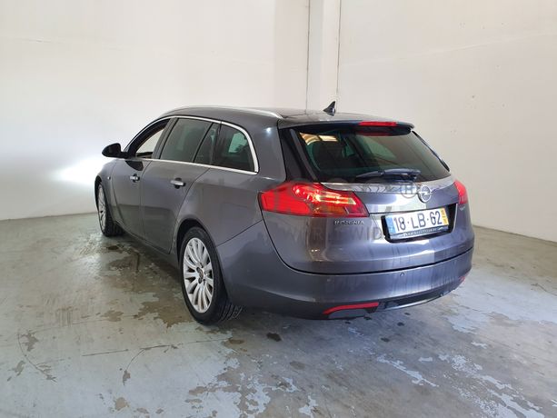 Opel Insignia 2.0 CDTI · Ano 2010