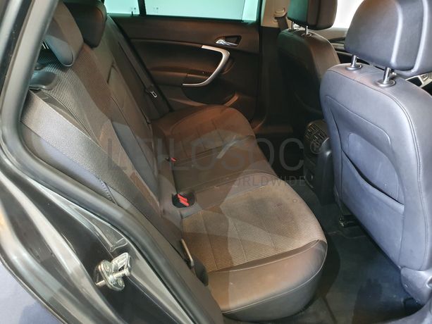 Opel Insignia 2.0 CDTI · Ano 2010