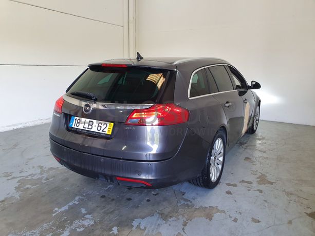 Opel Insignia 2.0 CDTI · Ano 2010